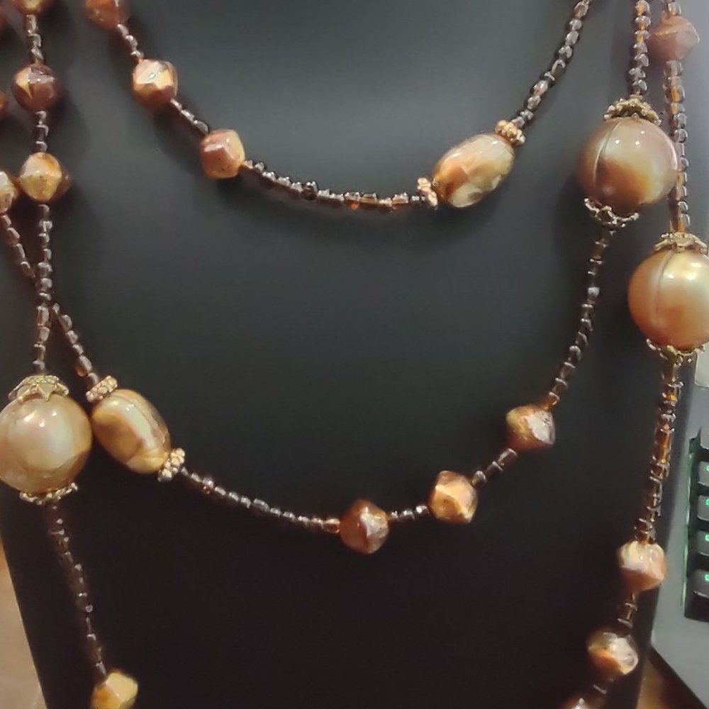 Vintage Brown, Gold and Amber Beaded Necklace and Earring Set - Picture 8 of 9